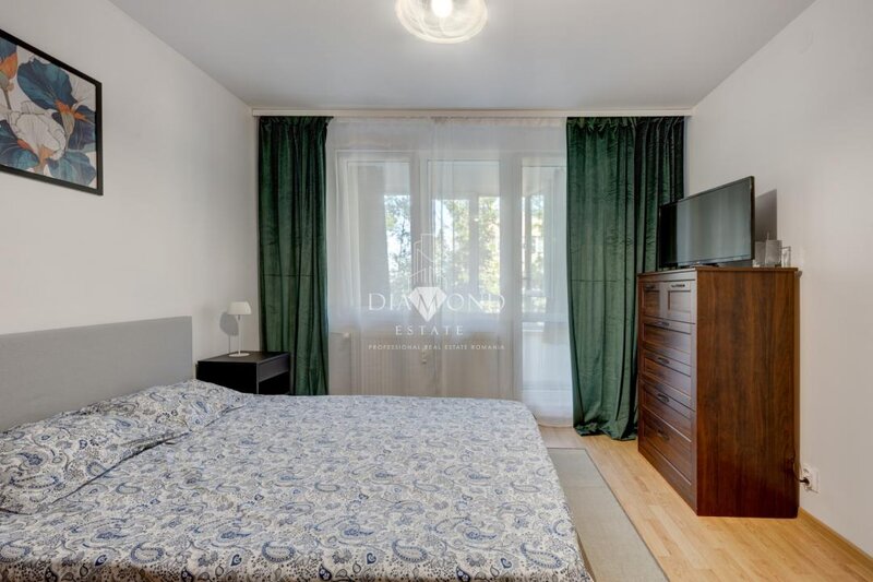 1 Decembrie  Apartament 3 camere decomandat Metrou 1 Decembrie